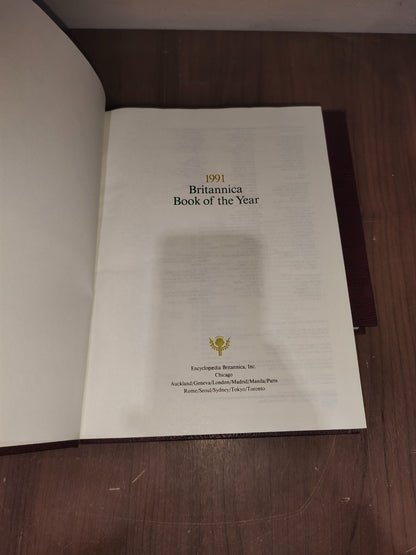 Encyclopedia Britannica Book Year - Set of 3 (1990-1991-1992)