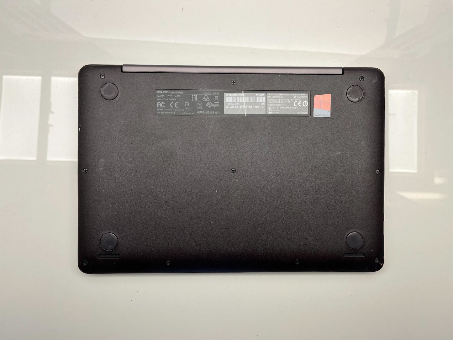 ASUS VivoBook Flip TP201S Celeron N3060 @ 1.60 GHz 4GB RAM 128GB SSD Windows 10