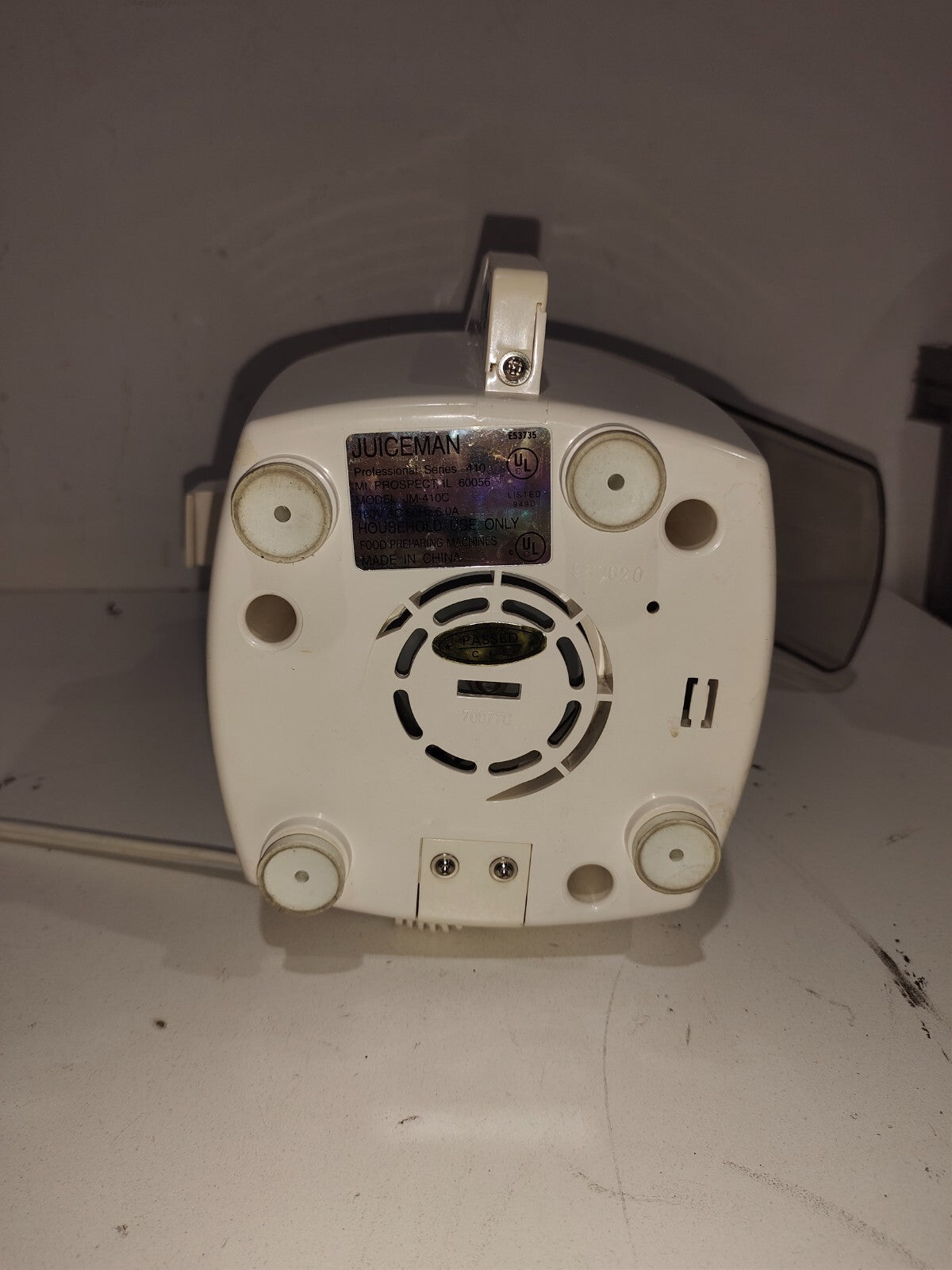 Juiceman Electronic Pro Juicer White Veggies & Citrus Series 410