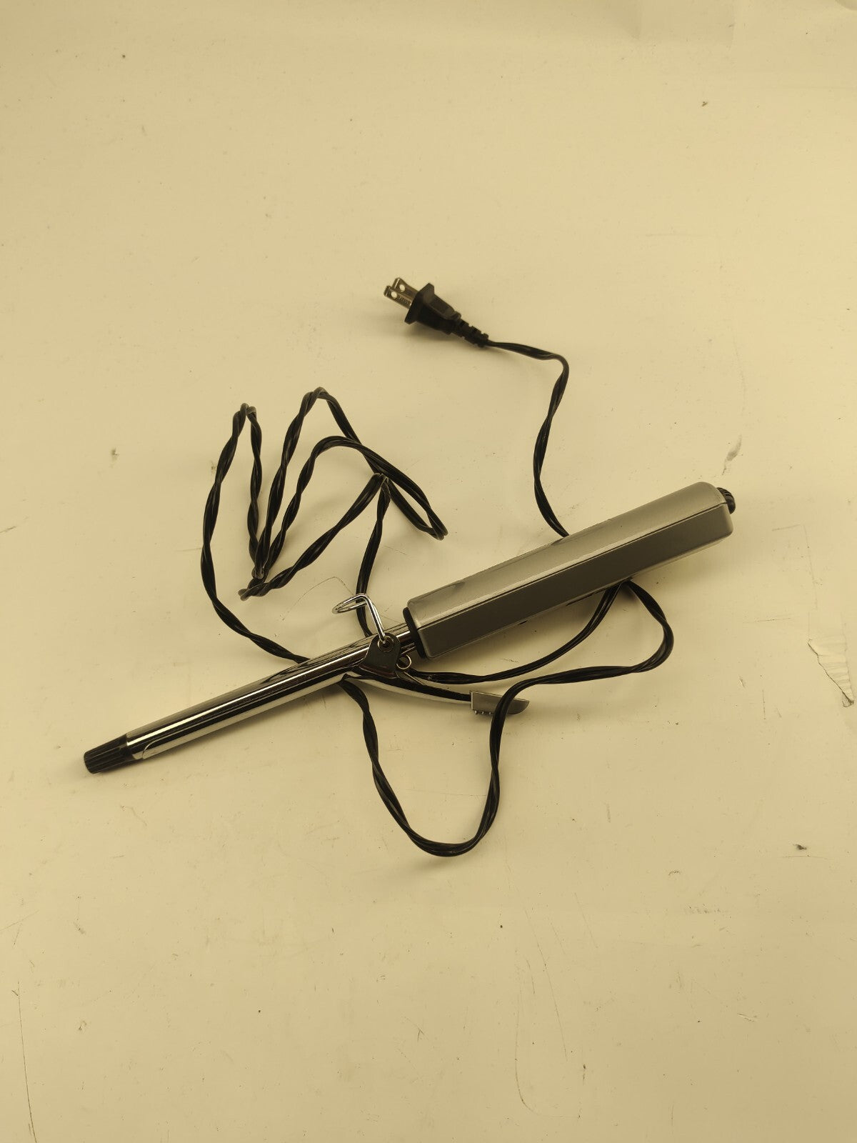 Sterling Professional Curling iron Size 1 1/4 inch Barrel