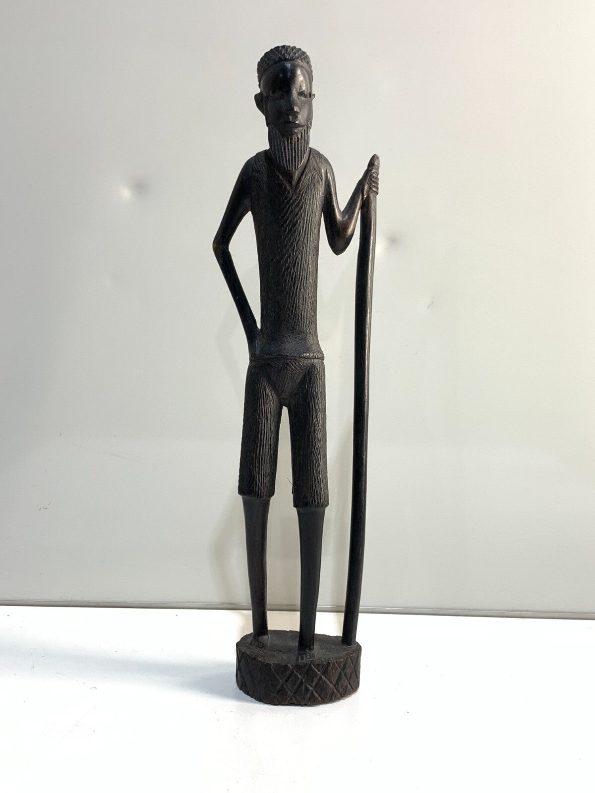 VINTAGE WOOD SCULPTURE - MOTIVE MAN WITH CANE - AFRICA/KENYA