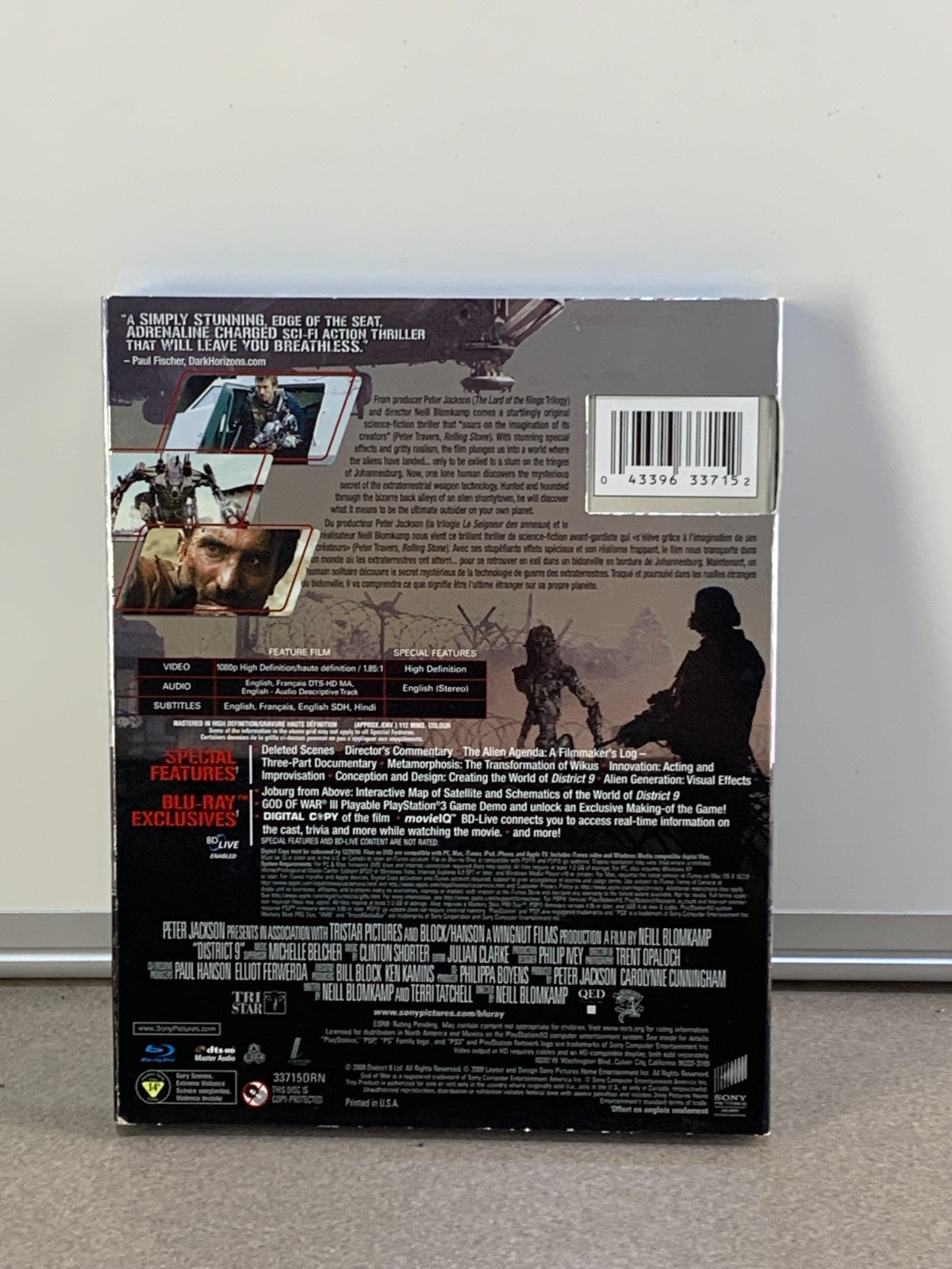 District 9 (Blu-Ray + DVD Disc, 2009, 2-Disc Set, With Slipcover)