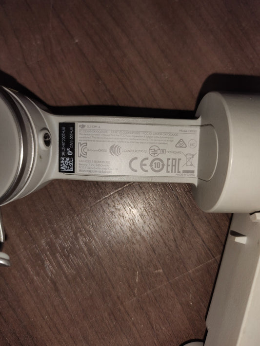 DJI OM 4 SE 3-Axis Smartphone Gimbal Stabilizer - Magnetic Design