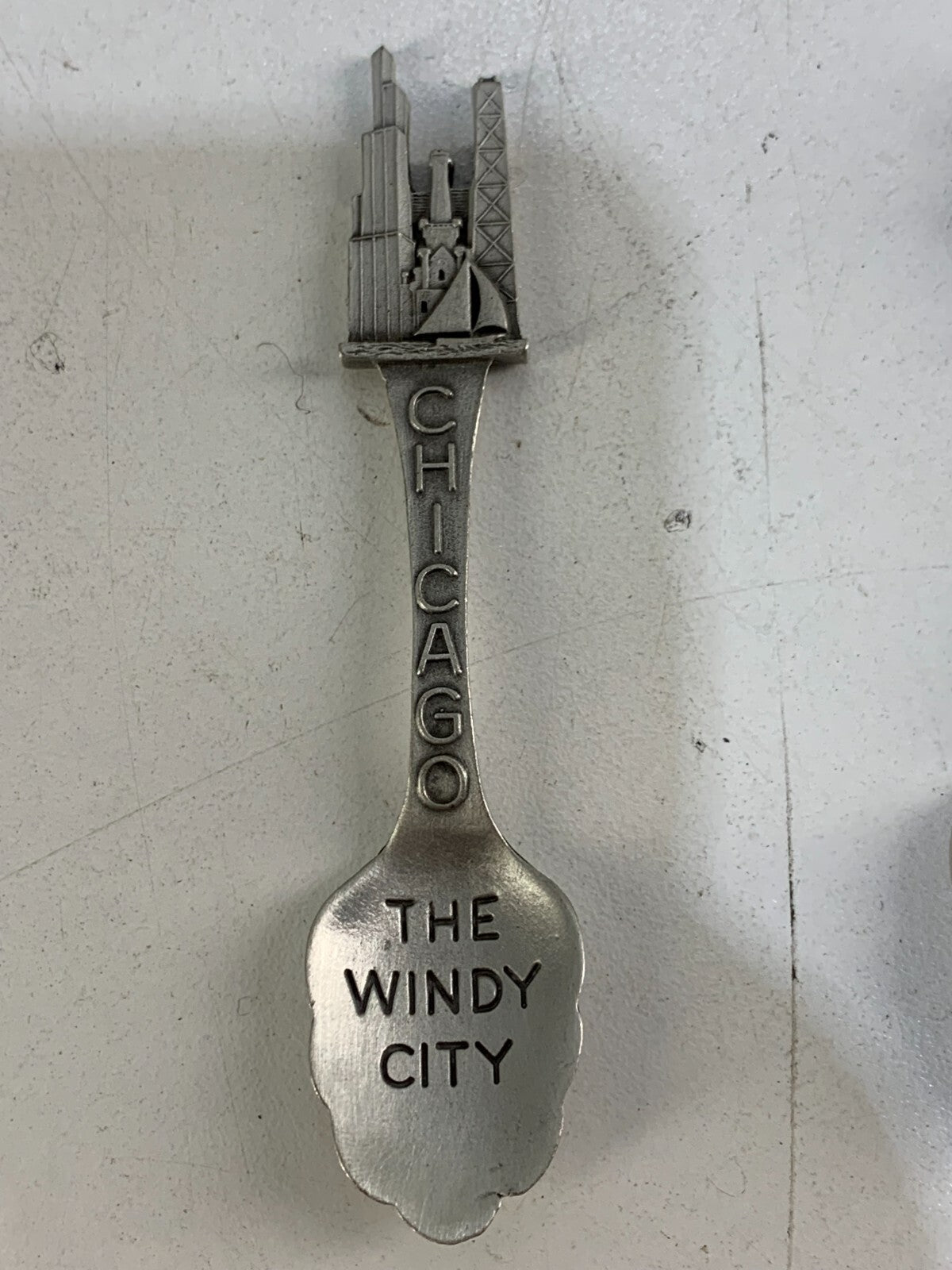 Collector spoons ALASKA,Eskimo.Dog sled.bear,iglo & Chicago The Windy City