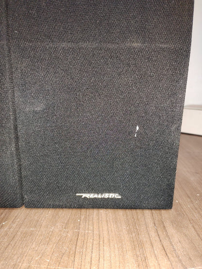 Realistic Minimus 26 40-226A Bookshelf 8 Ohm 40 Watt Stereo Speakers