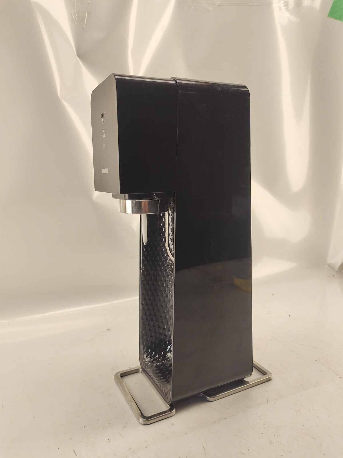 Sodastream SOURCE SRA-001 Soda Maker Machine Sparkling Fizzy Water Black