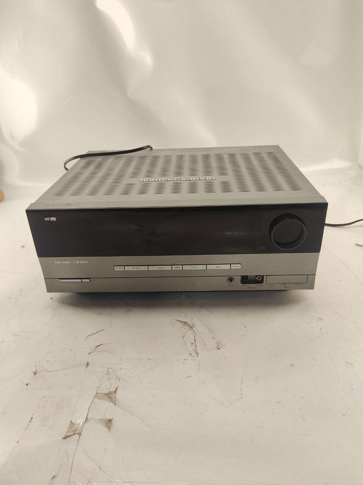 Harman Kardon AVR 144 5.1 Channel Surround A/V Receiver