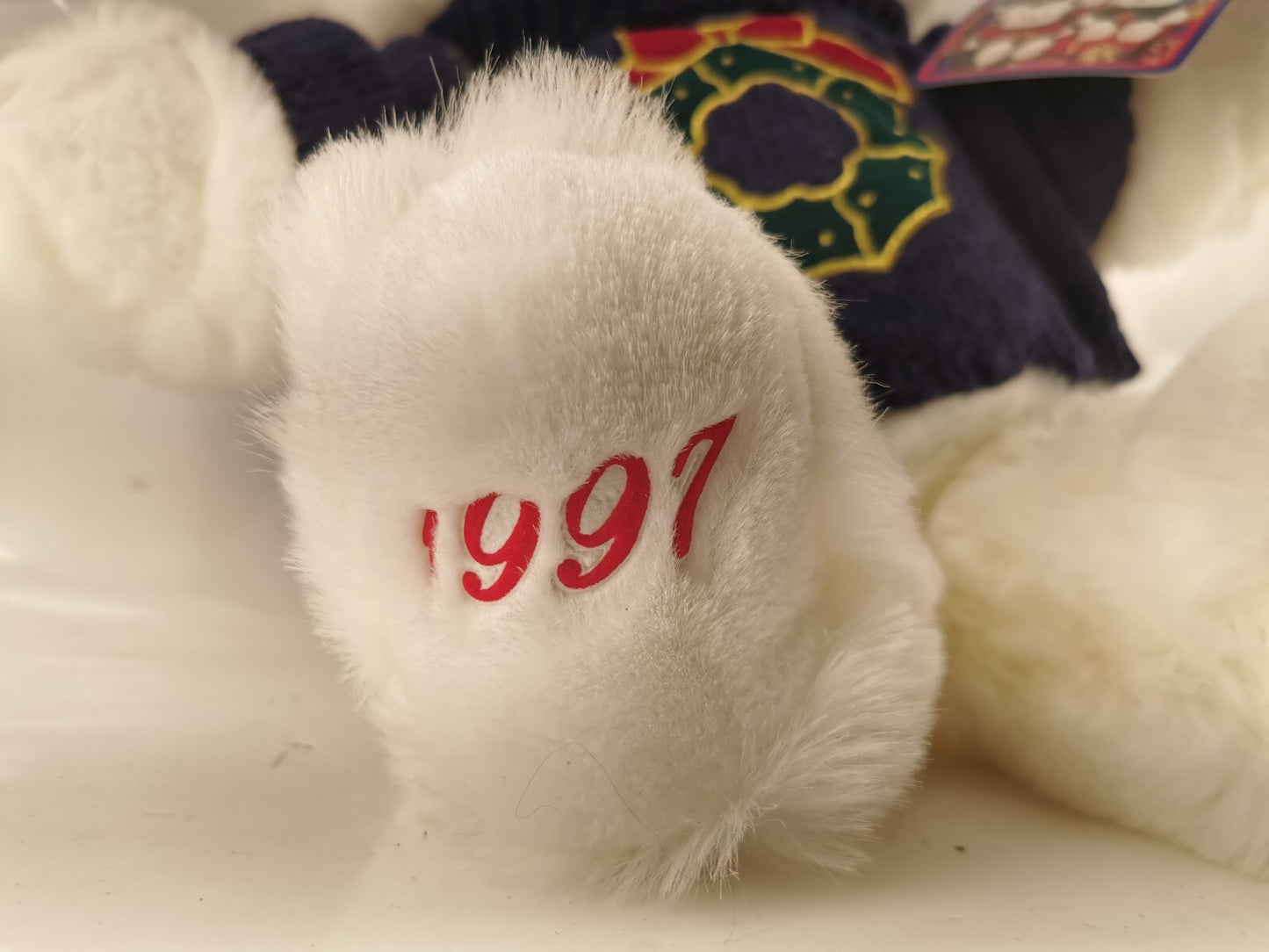 1997 Main Joy White Teddy Bear Holiday Wreath 19" Plush Soft Toy Stuffed Animal