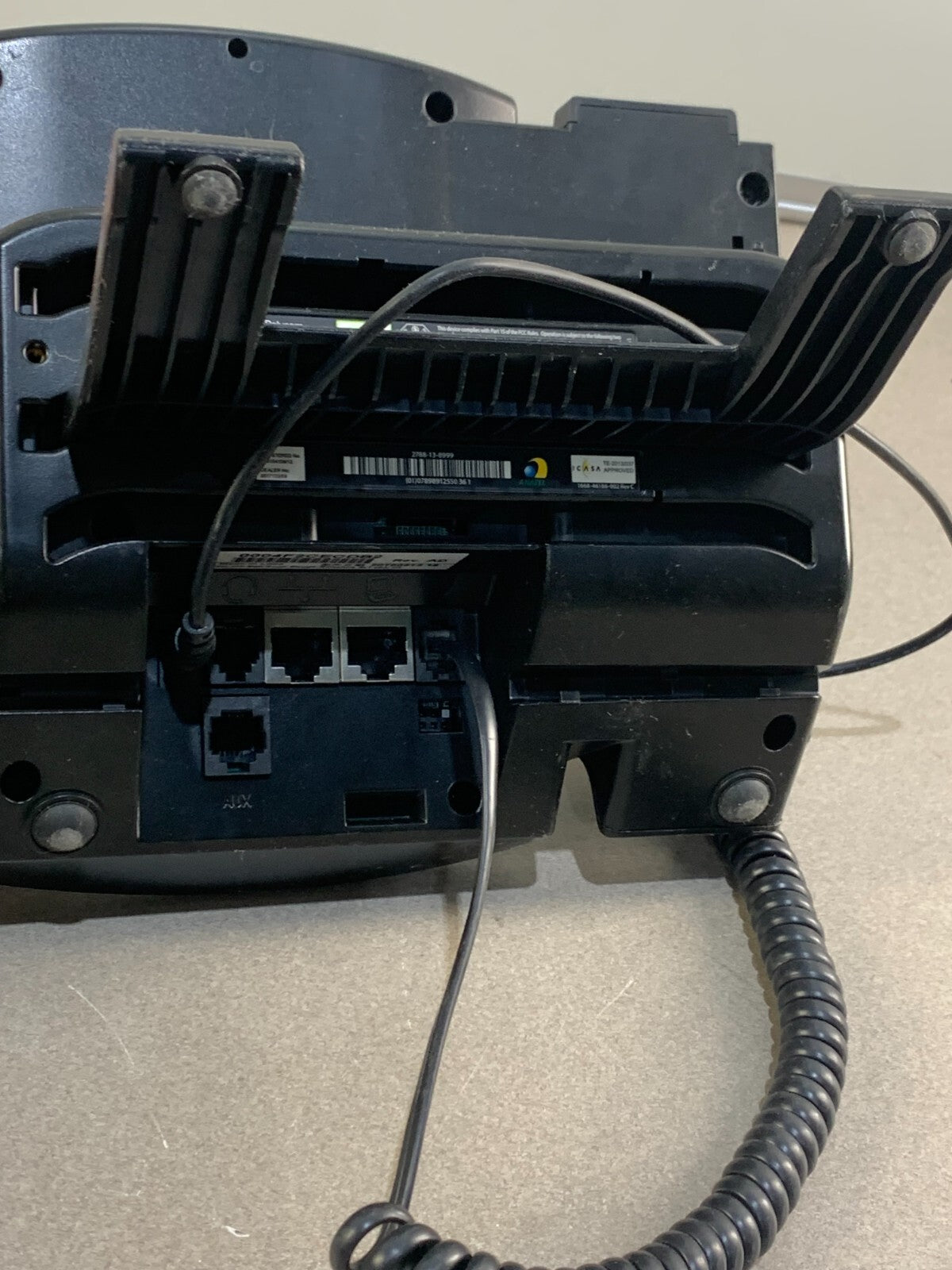 Polycom 2201-46186-001 VVX 410 12-Line IP Phone Gigabit PoE
