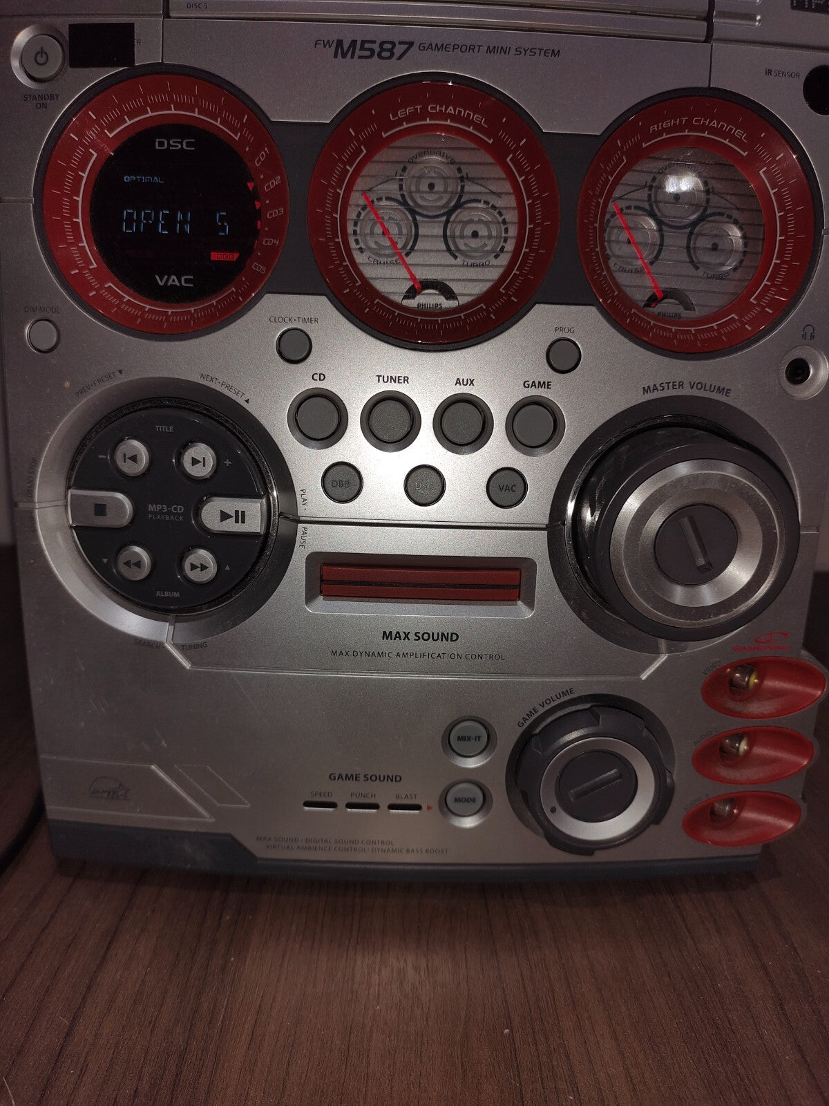 PHILIPS FWM587 GAMEPORT MINI SYSTEM, Gaming Stereo System CD Player