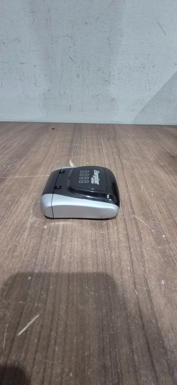 Energizer Wall Battery Charger for AA or AAA - Model - CHDC7 NiMH - 2