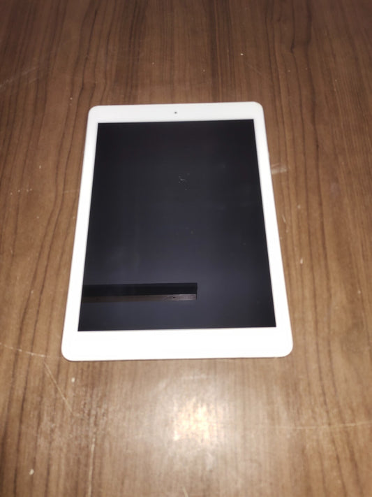 Apple iPad Air 1st Gen A1474 16 GB Wi-Fi 9.7"