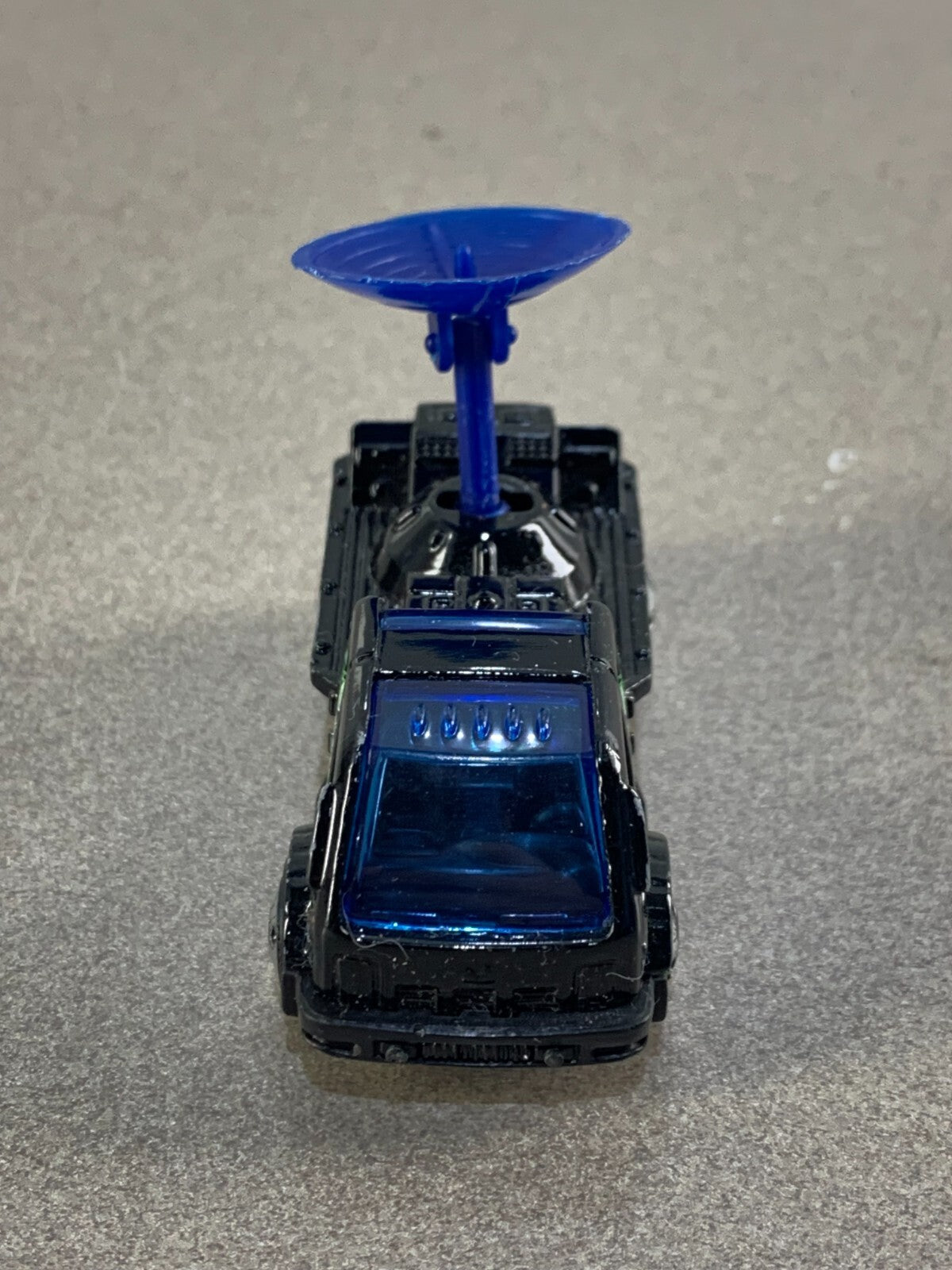 2000 Matchbox Hero City Airport Weather Alarm Blue Radar Dish Black Truck