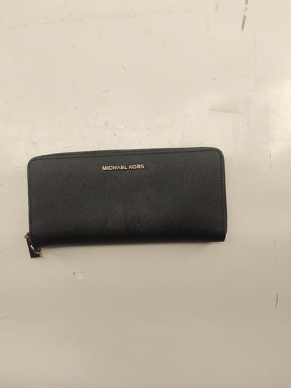 Michael Kors Jet Set Travel Large Travel Continental Wristlet Wallet Clutch