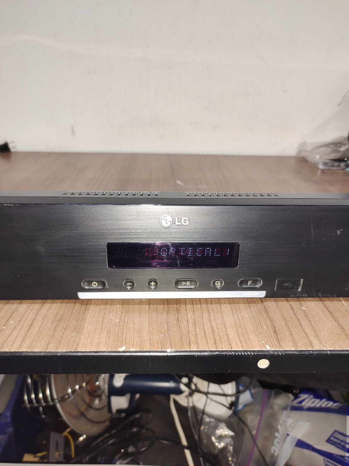 LG HLS26W Sound Bar