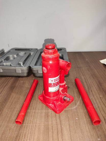 Motomaster Hydraulic Bottle Jack 2 Ton Capacity (Lift Range - 18-34.6cm)