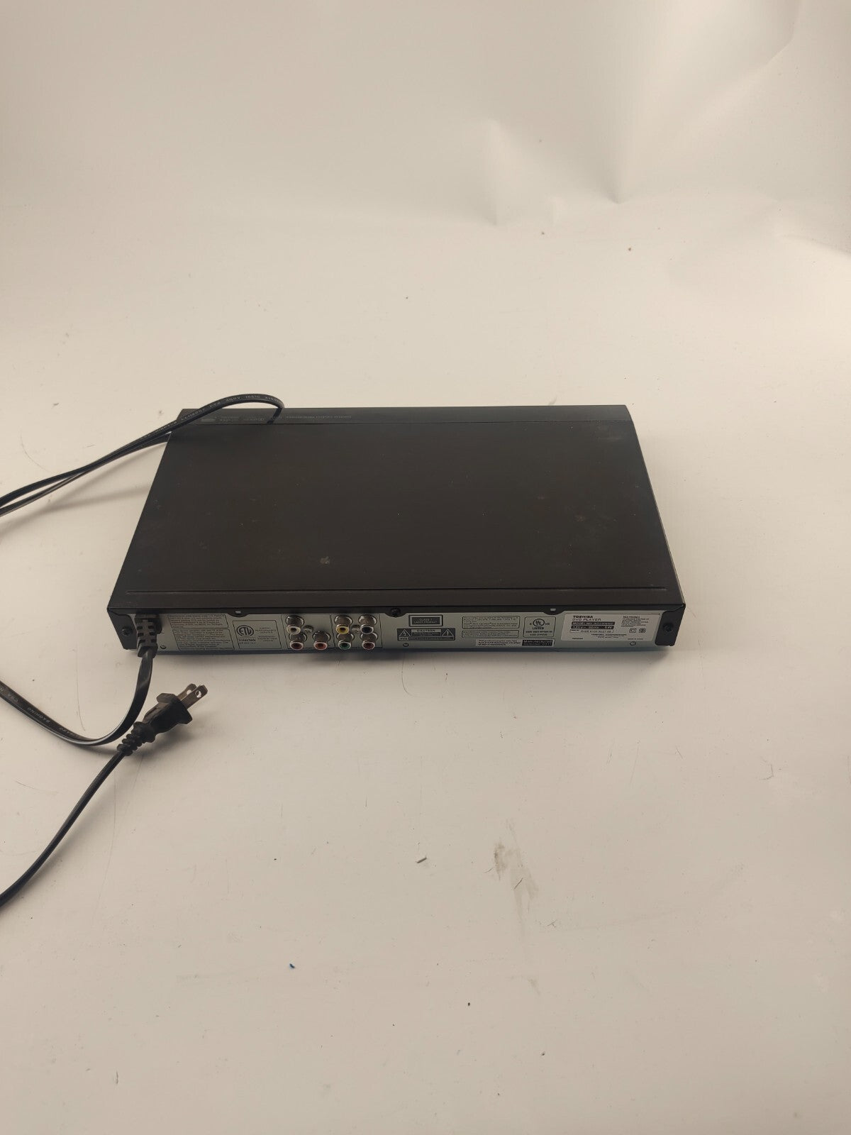 Toshiba classic Progressive Scan DVD player (SD4300KU) Black