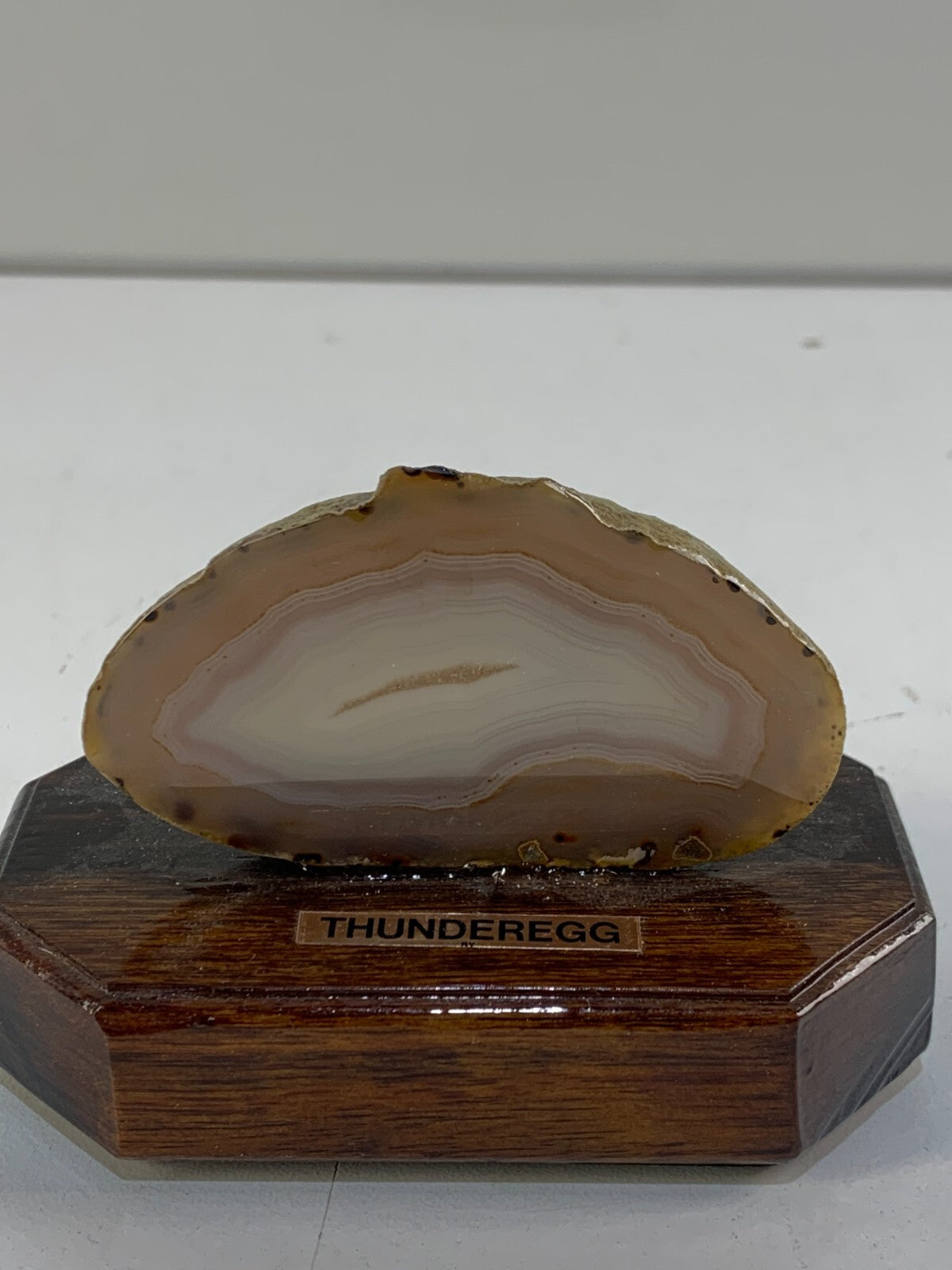 White Banded Thunderegg Agate, Crystal Banded Thunderegg Achat