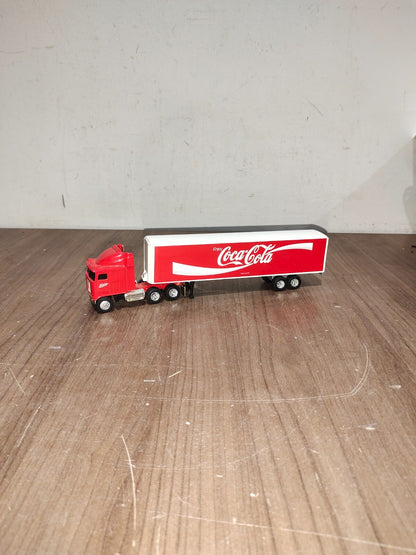 Coca Cola Holiday Semi Truck and Trailer 2006 Die Cast