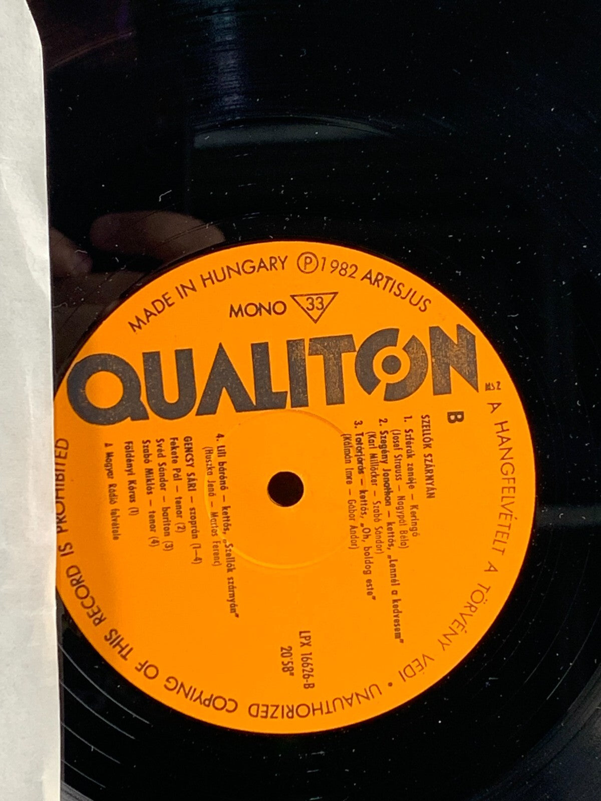 Gencsy Sári - Szellők Szárnyán (LP, Vinyl)