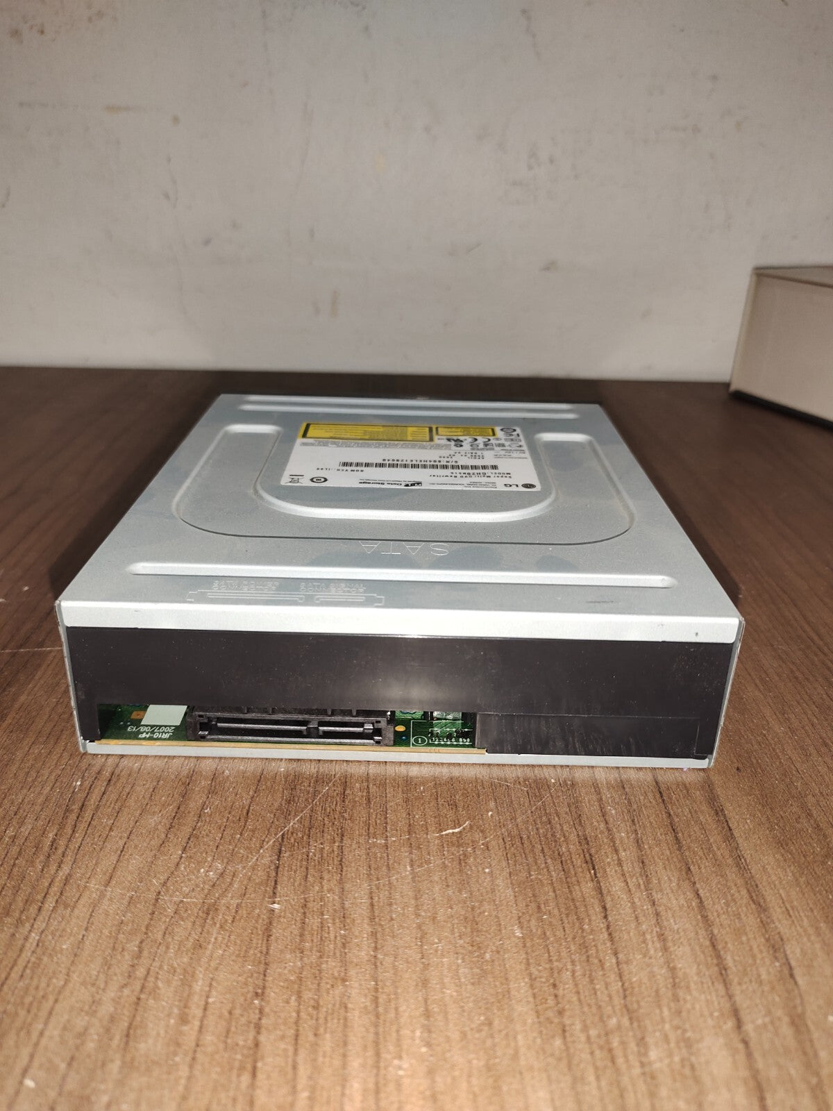 LG GH20NS15 Black SATA DVD-RW Disk Drive