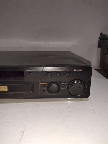 Hitachi DV-P250 - DVD/CD/ Video CD Player
