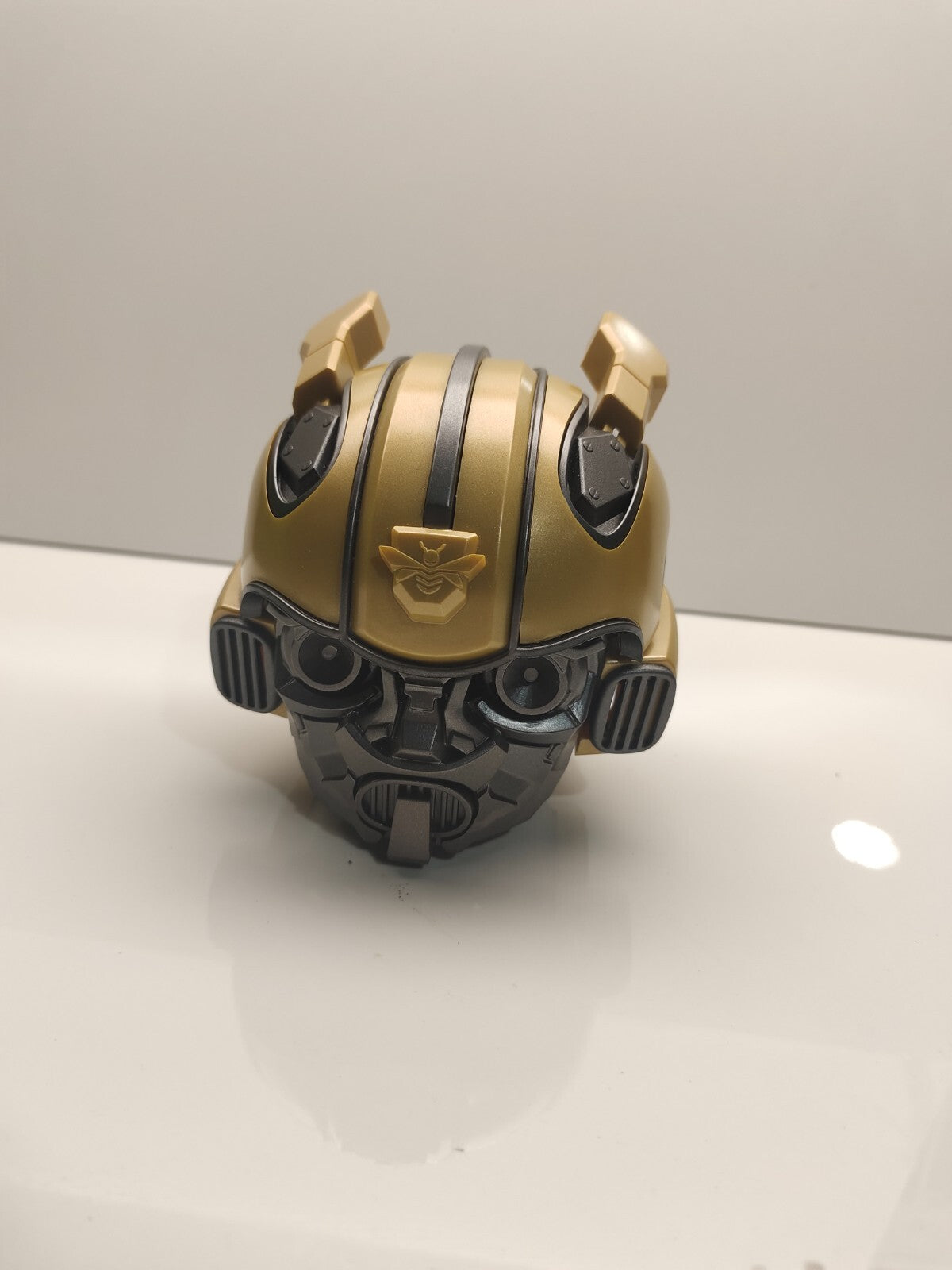 Transformers Studio Series Bumblebee Showcase Helmet Bluetooth Speaker BB2