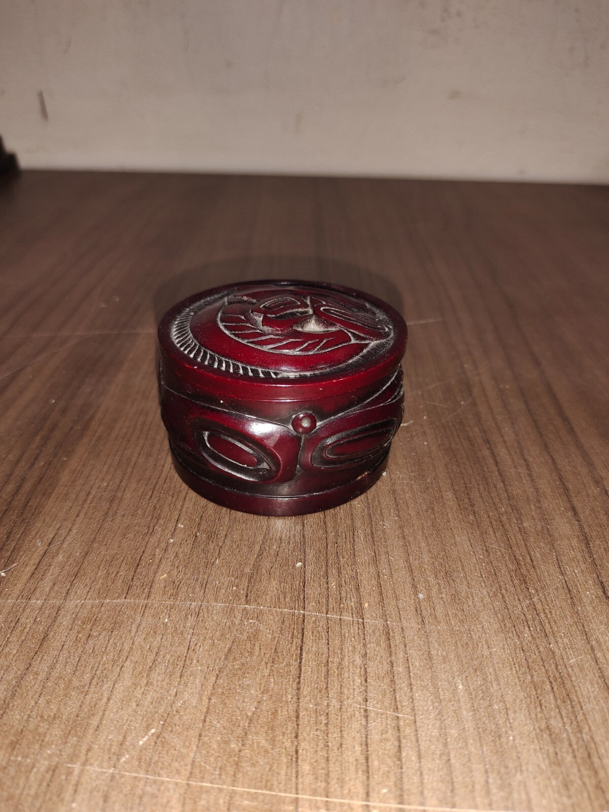 BOMA CANADA CARVED RESIN IN CHERRY WOOD TRINKET BOX WITH TRIBAL ART CARVINGS