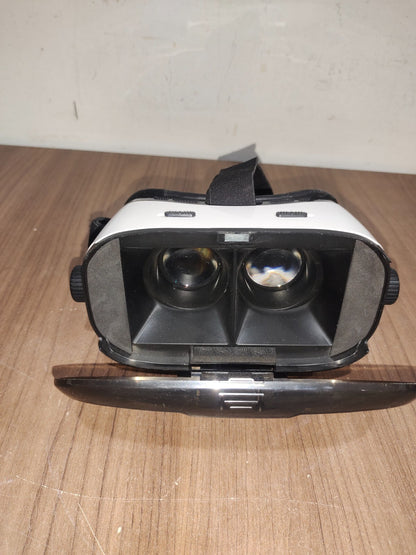 EVO VR Ultra II - Virtual Reality Headset - White Black - Up to 6" Smartphones