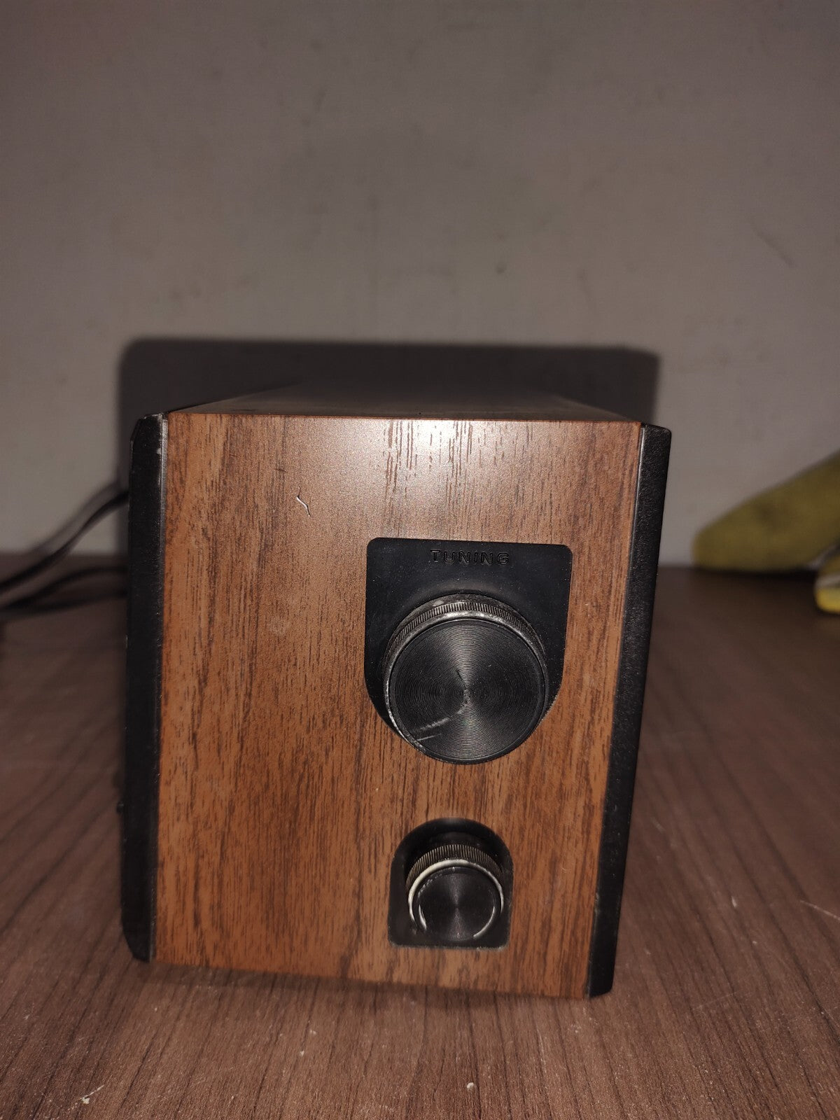 Vintage GENERAL ELECTRIC AM/FM Radio Model NO 7-4115B