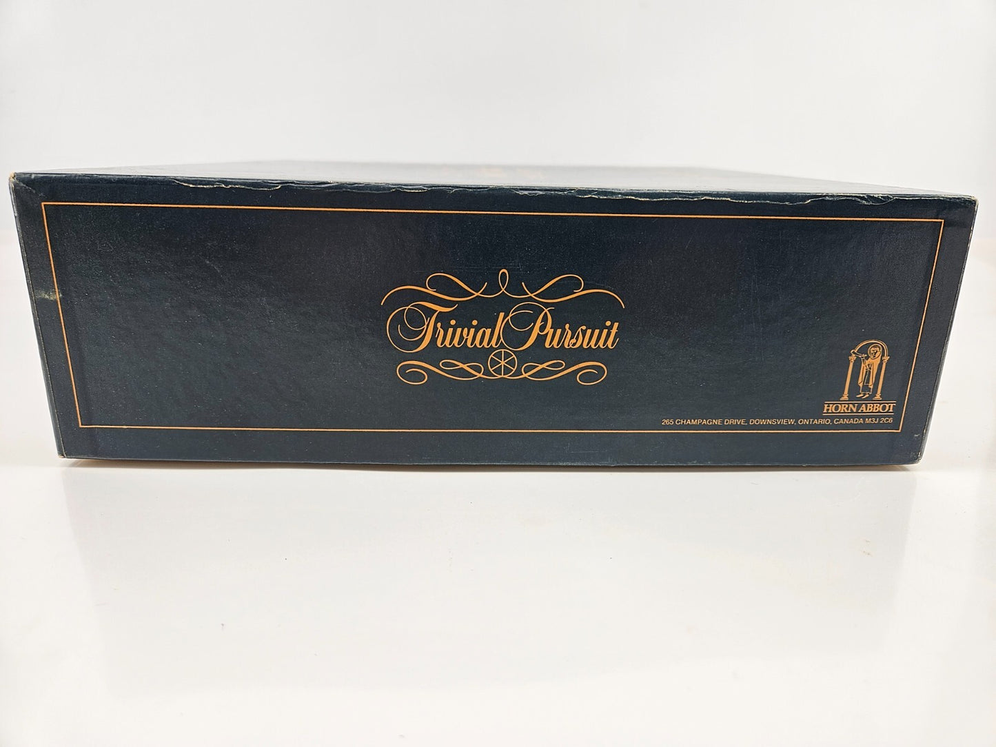 HASBRO TRIVIAL PURSUIT MASTER EDITION BOARD GAME