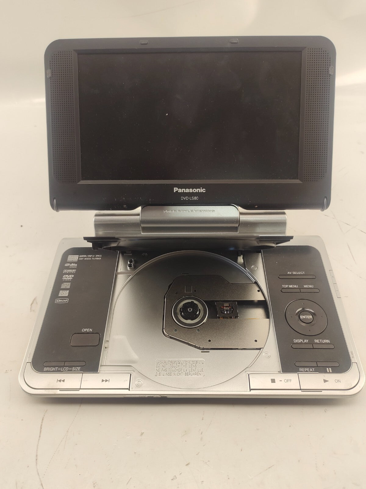PANASONIC DVD-LS850 Portable DVD Player