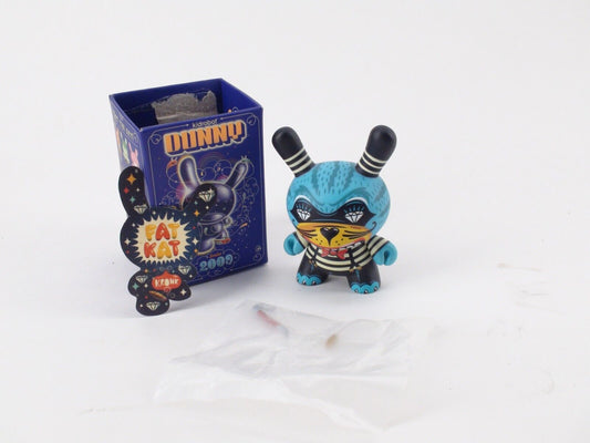 Collectible Delight: Kidrobot Dunny 2009 3" Vinyl Figure - Fat Kat, Kronk Complete Art Statue