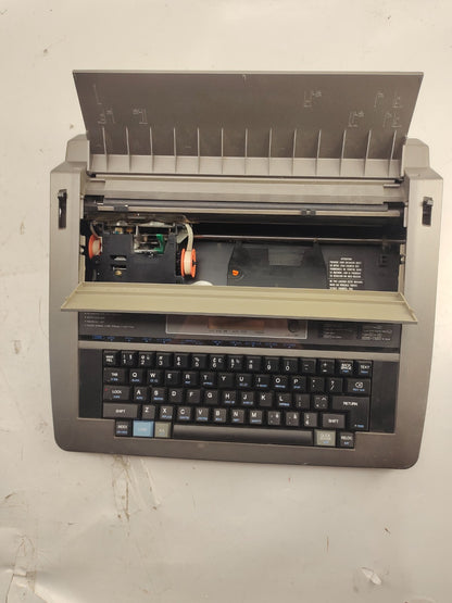 Electronic Panasonic Word Processor Typewriter R630