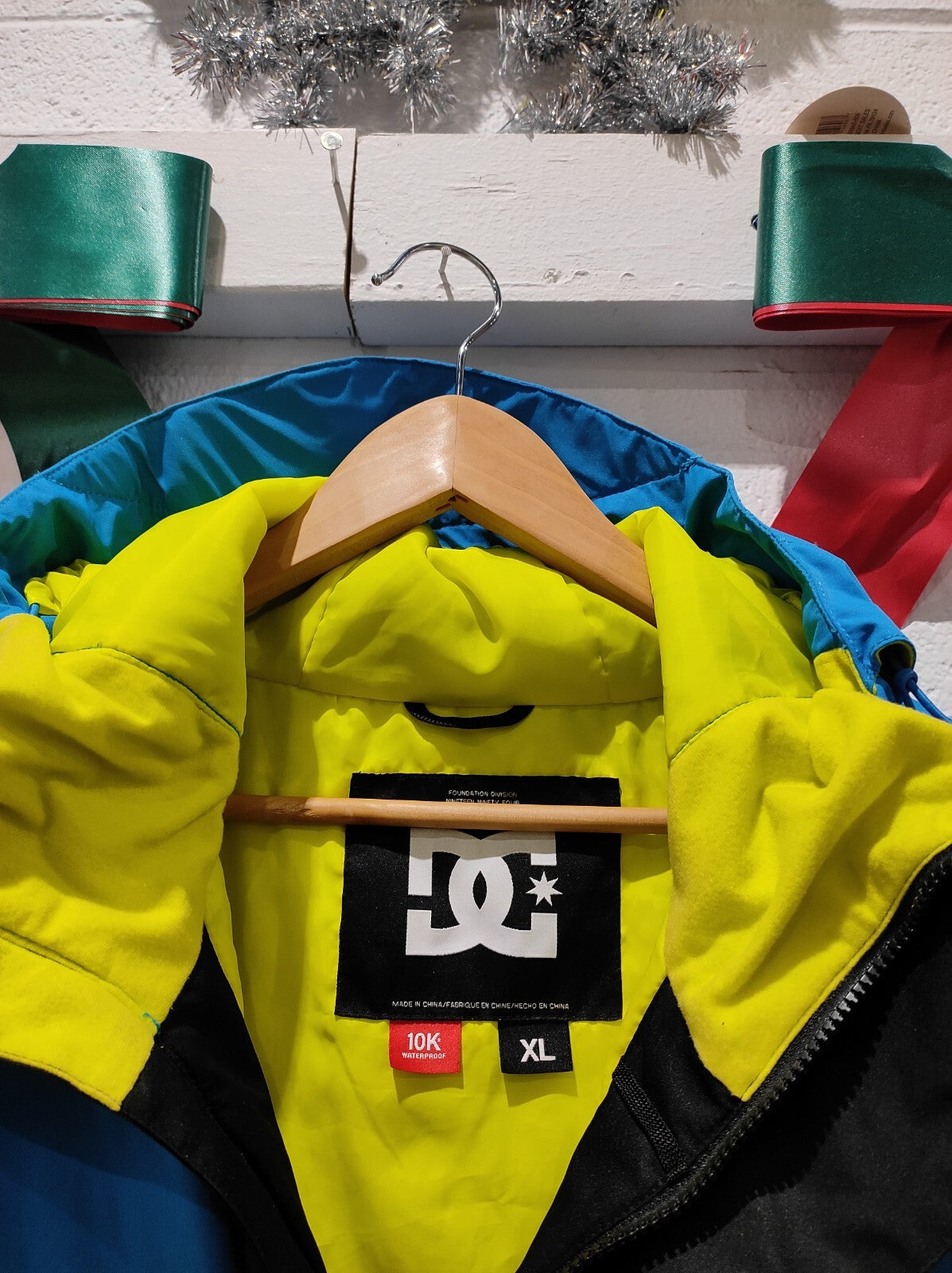 DC Shoes Exotek 10K Snowboard Ski Jacket Coat Winter Boys XL Blue Green