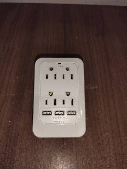 Insignia 4-Outlet Surge Protector With USB Ports (NS-PWS548U-C)