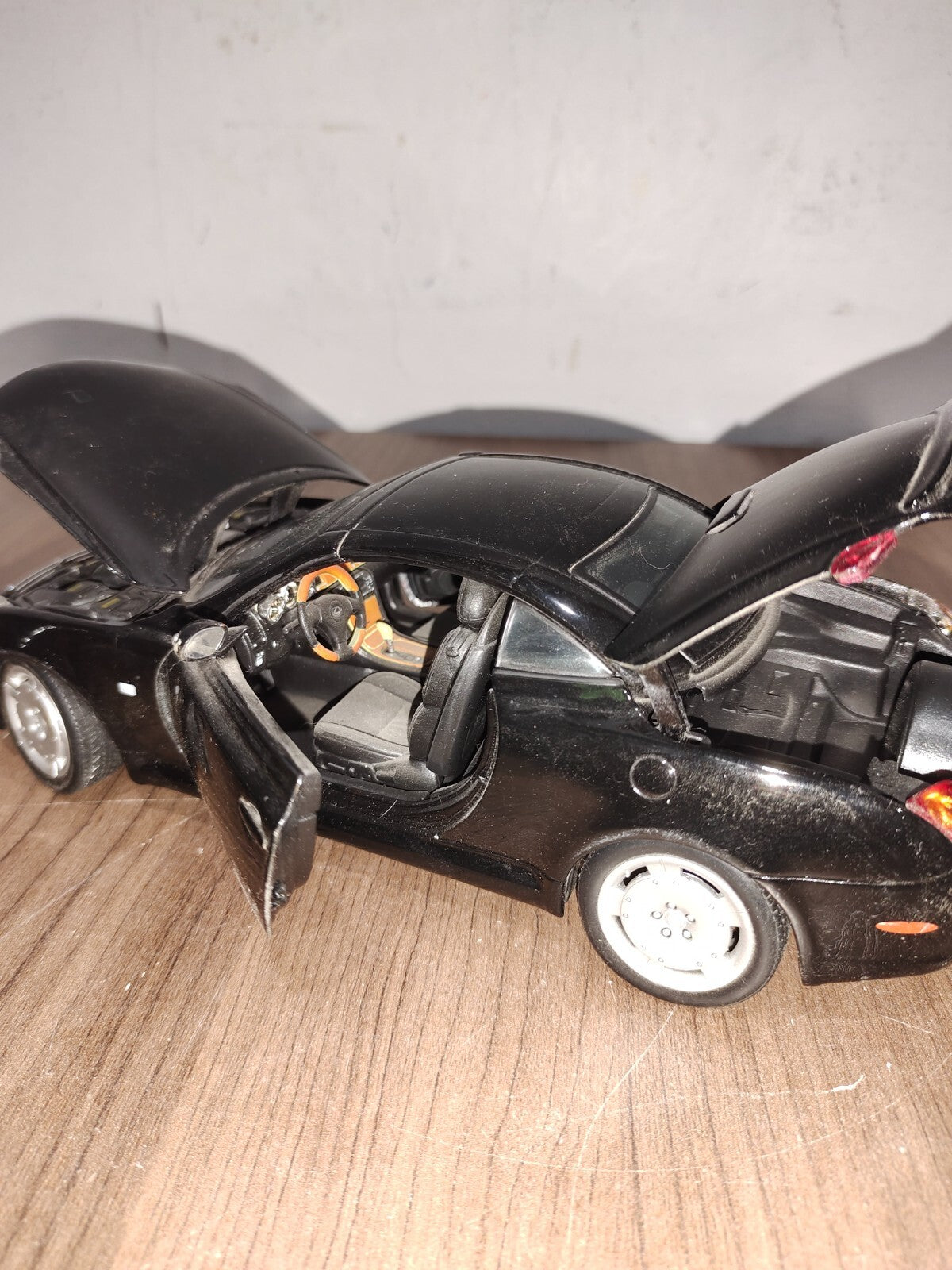 1:18 Maisto Lexus SC430 BLACK INTERIOR - Special Edition