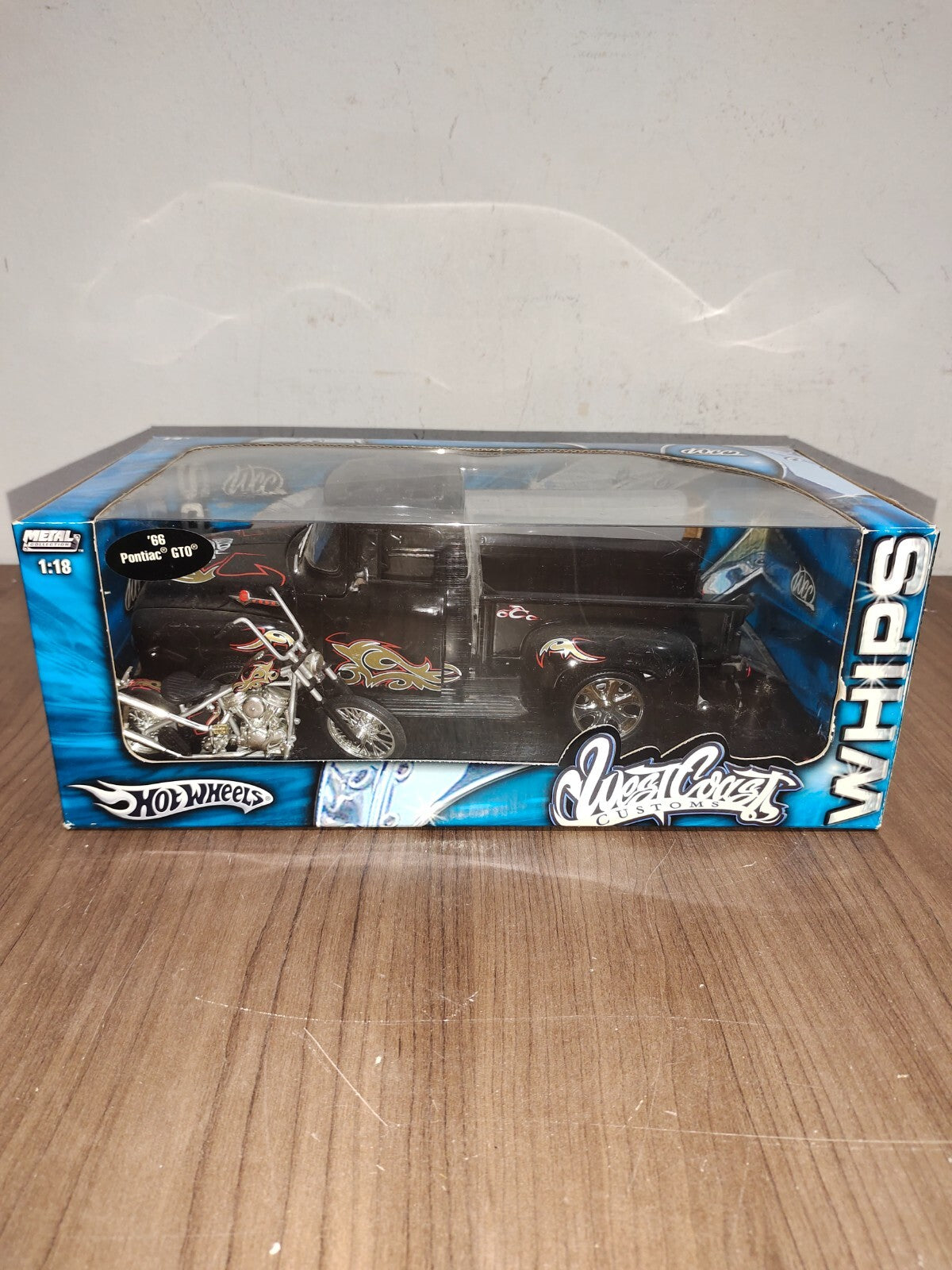 Hot Wheels 1956 Ford Pickup Truck & Chopper Set 1:18 Model Toy
