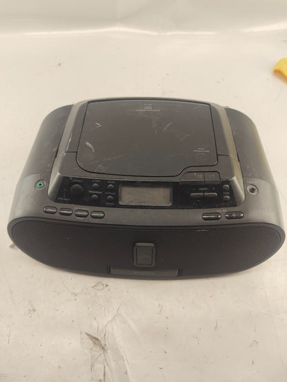 Sony ZS-S2iP CD-Player AM-FM Radio iPod Dock Stereo Boombox CD-R RW Playback