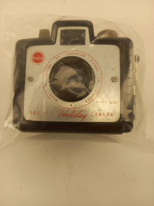 VINTAGE KODAK BROWNIE HOLIDAY FLASH CAMERA 1950'S UNTESTED