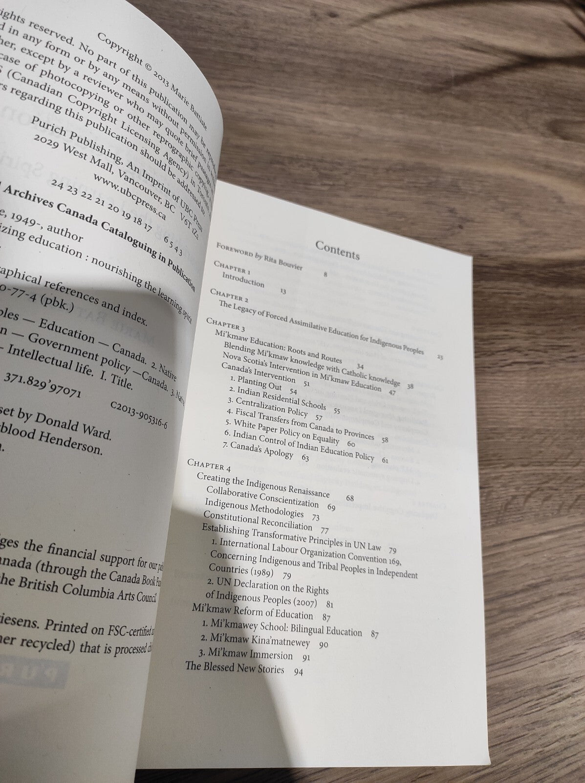 Decolonizing Education: Nourishing the Learning Spirit - Paperback