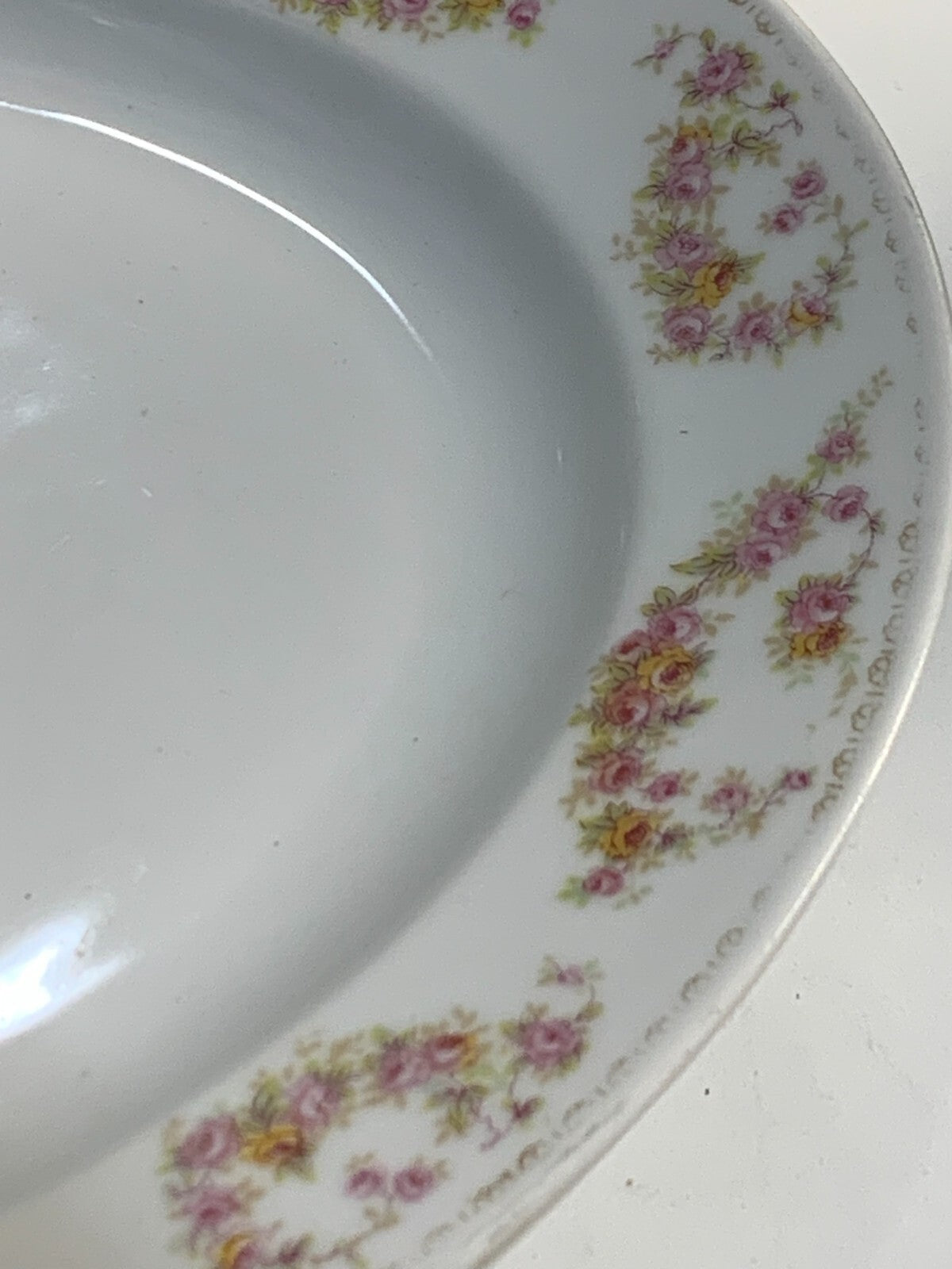 Quite vintage (1930s) Meito, Nagoya Seito Sho MEI626 Bridal Roses turkey platter