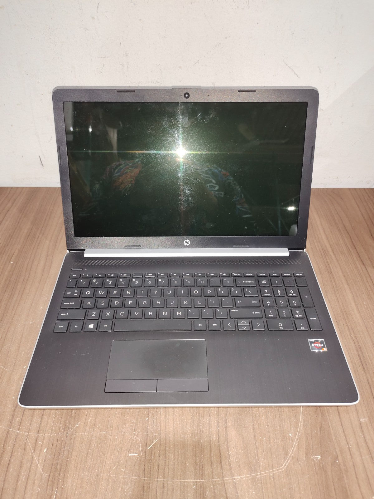 HP 15-DB1931CL 15.6" - 128GB SSD, AMD Ryzen 3 3200U, 2.60GHz, 4GB RAM - Laptop