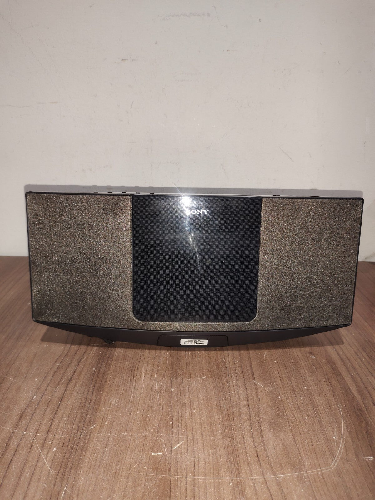 Sony Model Number #CMT-V10iPN CD AM/FM iPod Player iHome Speaker Radio iPhone