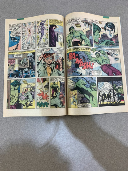 Dazzler #7 The Hulk,  VF/NM Marvel Comics