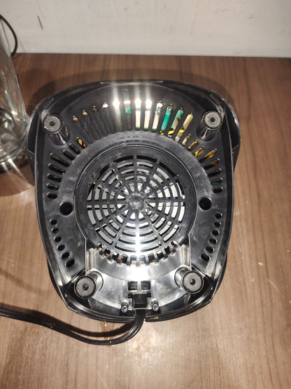 Oster BLST68 - 6812001N01 40 Oz. 16-Speed Blender