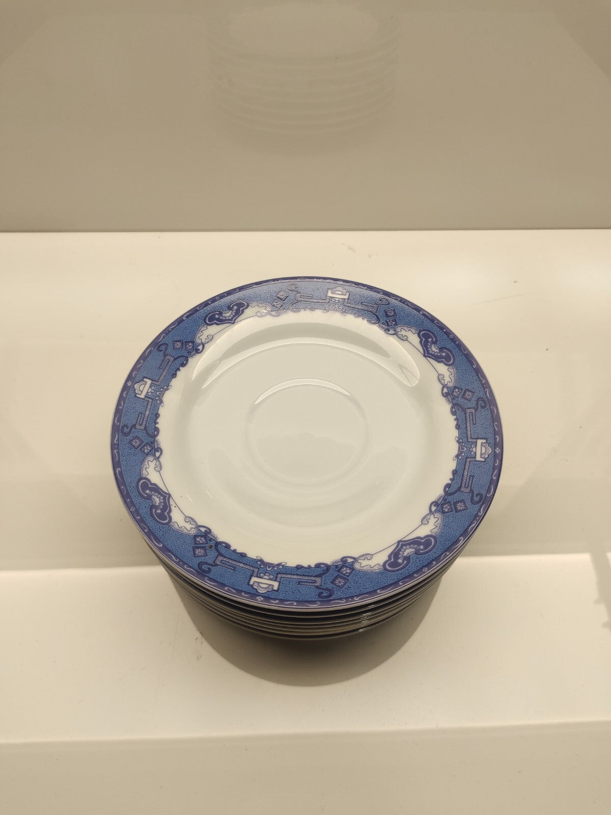 ROYAL NORFOLK PLATES/CUPS BLUE & WHITE Crockery Set