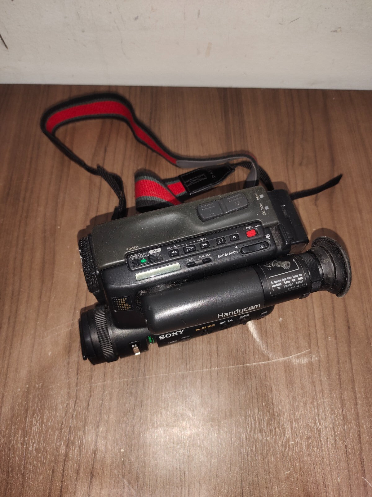 Sony CCD-TR55E Video Camera Recorder - Camcorder