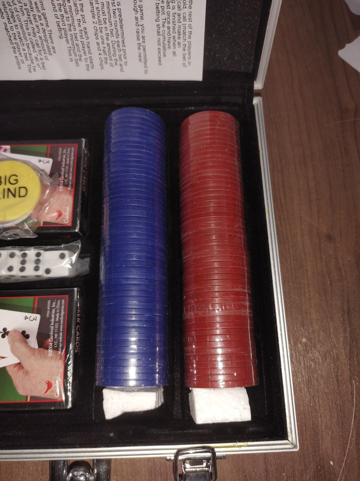 Cardinal's Texas Hold'em Poker Chip Set with Metal Aluminum Case