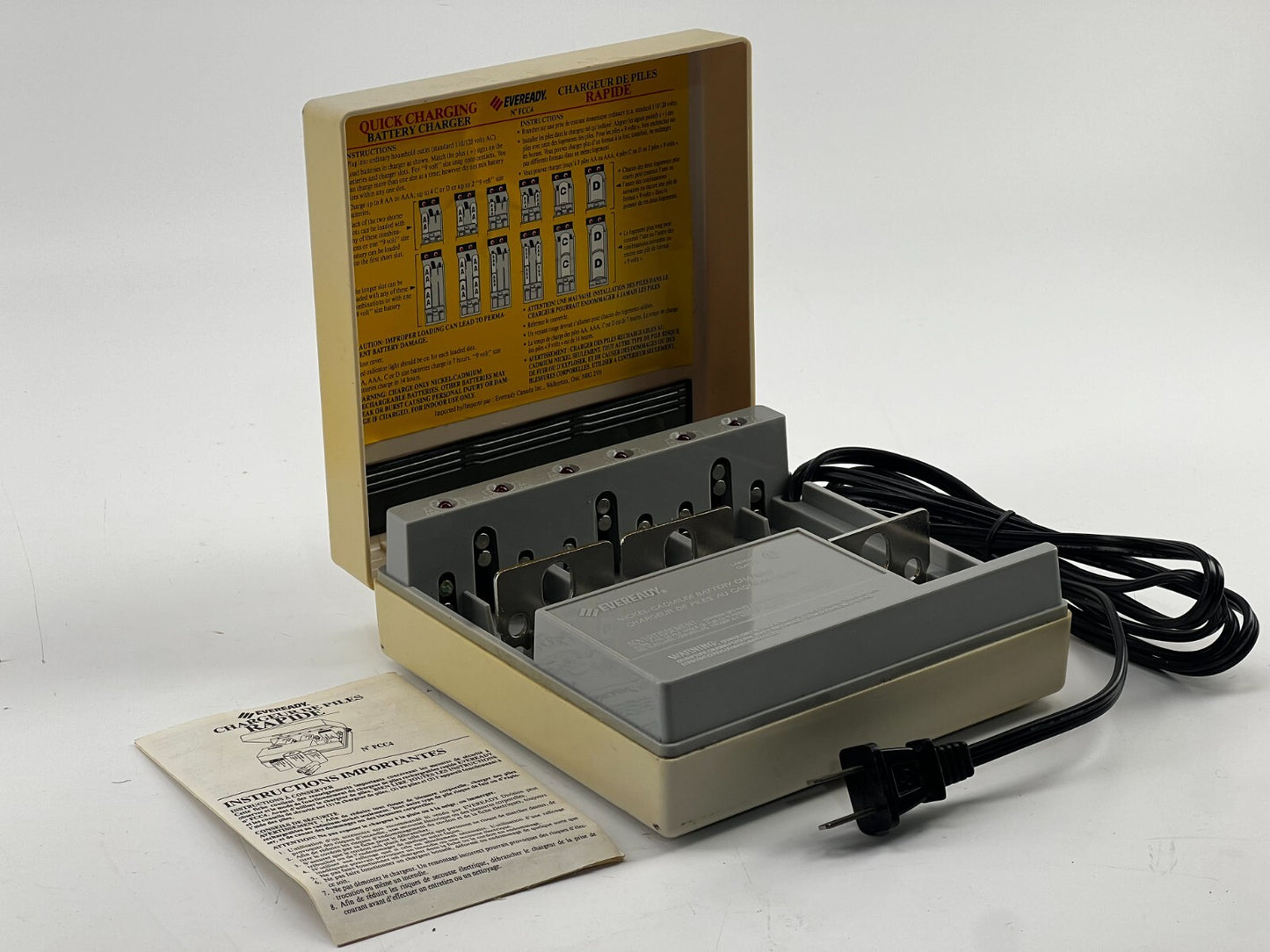EVEREADY FCC4 Rechargeable Nickel-Cadmium Battery Charger